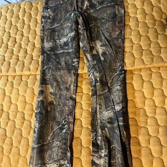 Mossy oak Camo Print Women's Jeans - Picture 1 of 6
